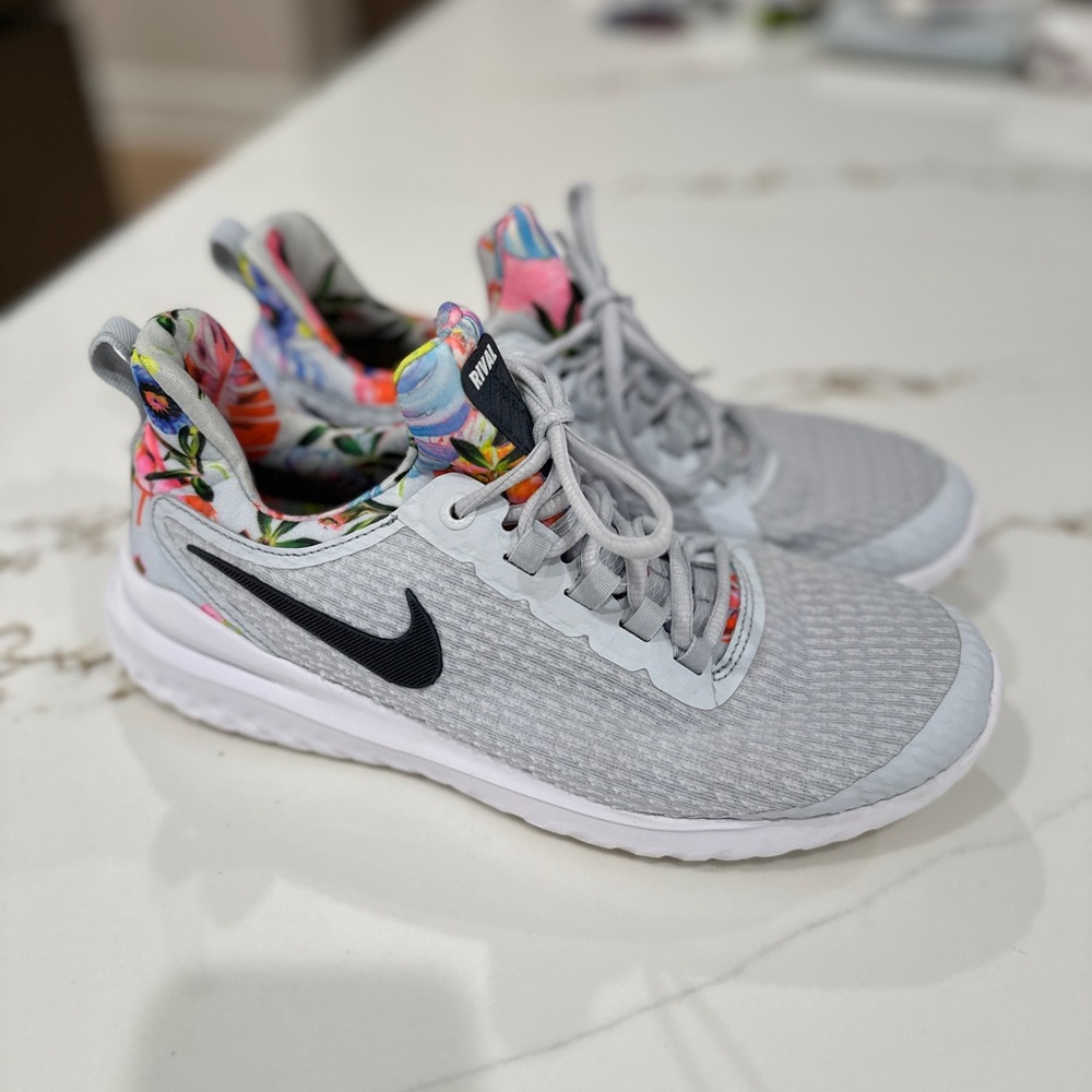 Nike Renew Rival Premium Running Shoe